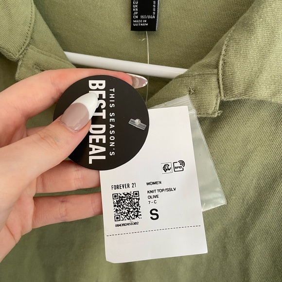 Button Up Cropped Shirt - Picture 3 of 3